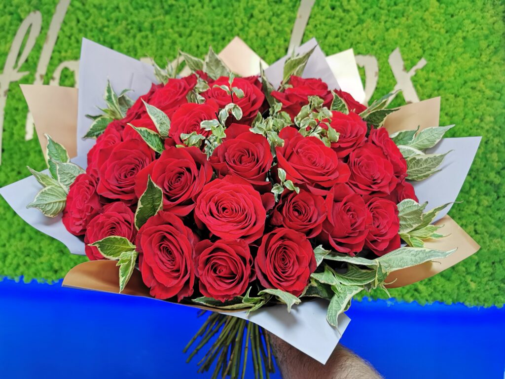 Buchet cu 25 Trandafiri Premium