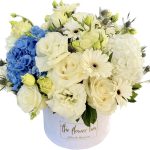 Aranjament floral Explozie de Alb si Hortensie Blue Florarie Targoviste Livrare Flori Targoviste